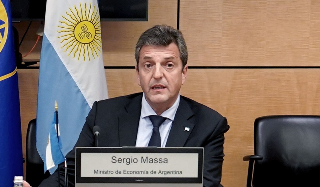 Massa asistirá a la Asamblea del FMI y a la cumbre del G20