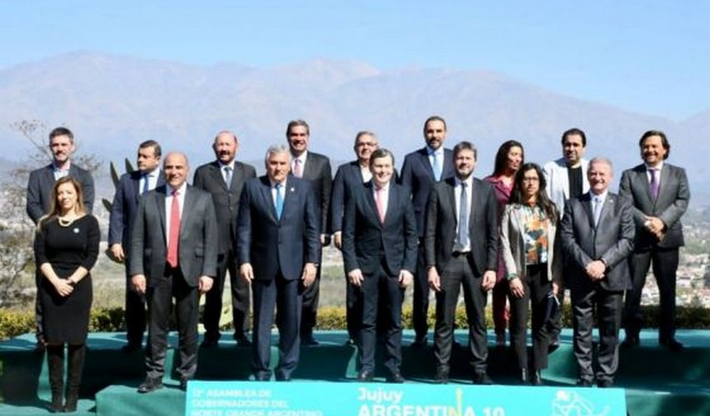 Los gobernadores del Norte Grande abordaron la segmentación de subsidios, energías limpias e inversiones