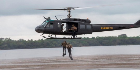 El ministro Taiana supervisó ejercicios de 1.500 efectivos del Ejército en Entre Ríos
