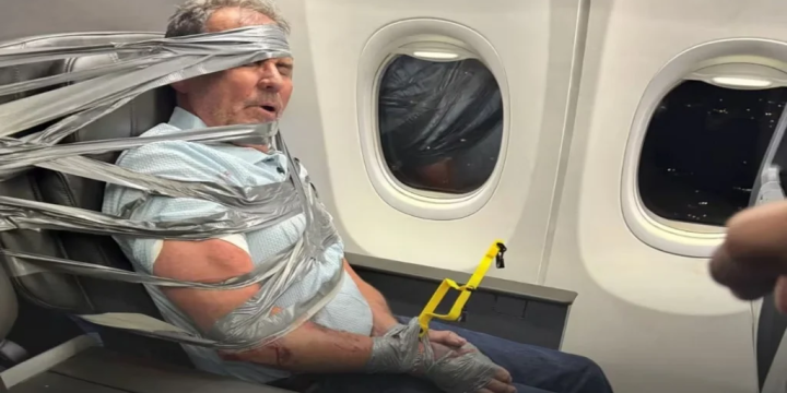 Racismo: Un pasajero terminó atado durante un vuelo en Estados Unidos tras un violento episodio a bordo