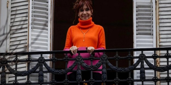 Cristina advierte a Kicillof: 