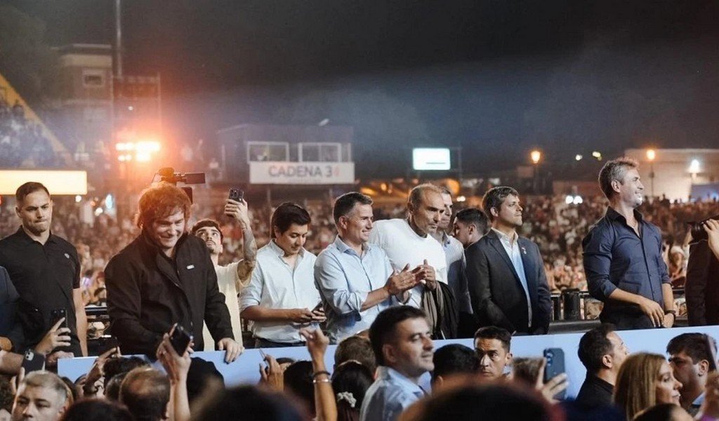 El paso de Milei por Jesús María encendió todas las alarmas en el peronismo