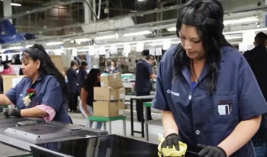 Informe del Indec: las mujeres viven más, tienen más estudios y menos empleo registrado