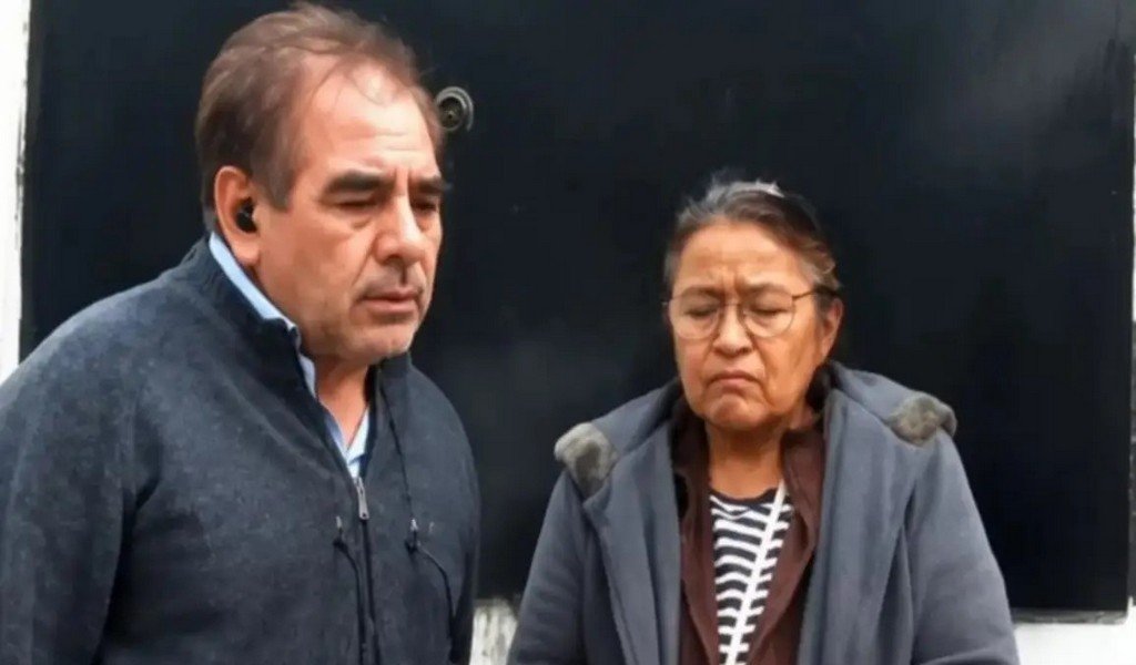 Tragedia en Rivadavia tras la muerte de dos operarios de Aguas del Norte: "A mi hijo lo obligaron a bajar a la cámara donde murió"